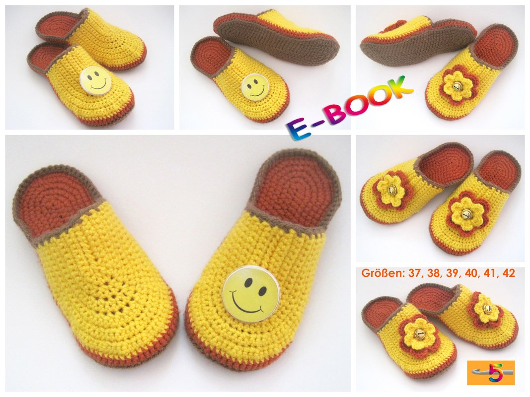 Gehäkelte gelb-braun-orange Pantoffeln in mehreren Ansichten, einmal mit Smiley-Knopf, einmal mit Blumenapplikation und Glöckchen.
