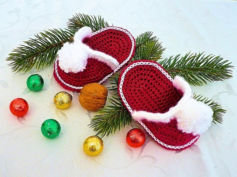 Santa's Slippers - Crochet Pattern - Image 2