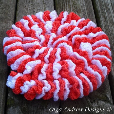 "Prawn". Ruffle spiral scarf crochet pattern 079