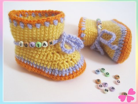 Baby Stiefelchen häkeln & individeuell gestalten mit Alphabet Perlen (ca. 1 bis 6 Monate))