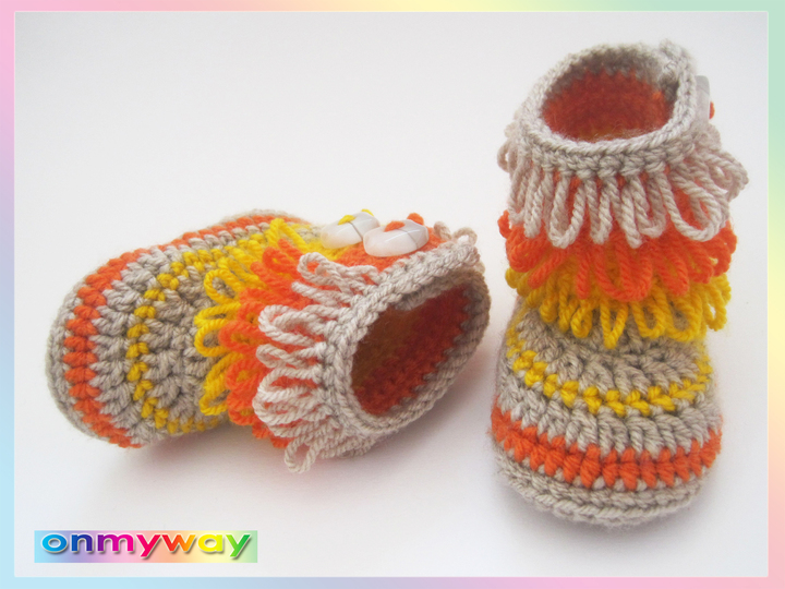 Häkelanleitung: Babystiefel mit lustigen Fransen häkeln (0 bis 12 Monate)