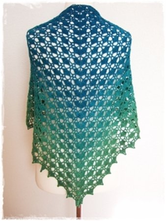 Fantastica*  crochet pattern, shawl pattern, charted, triangular shawl