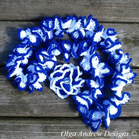 "Dahlia". Ruffle scarf and brooch crochet pattern 030
