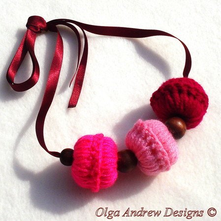 Large beads/beaded boho necklace crochet pattern 066