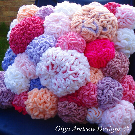 Coral reef cushion knit/crochet pattern 035