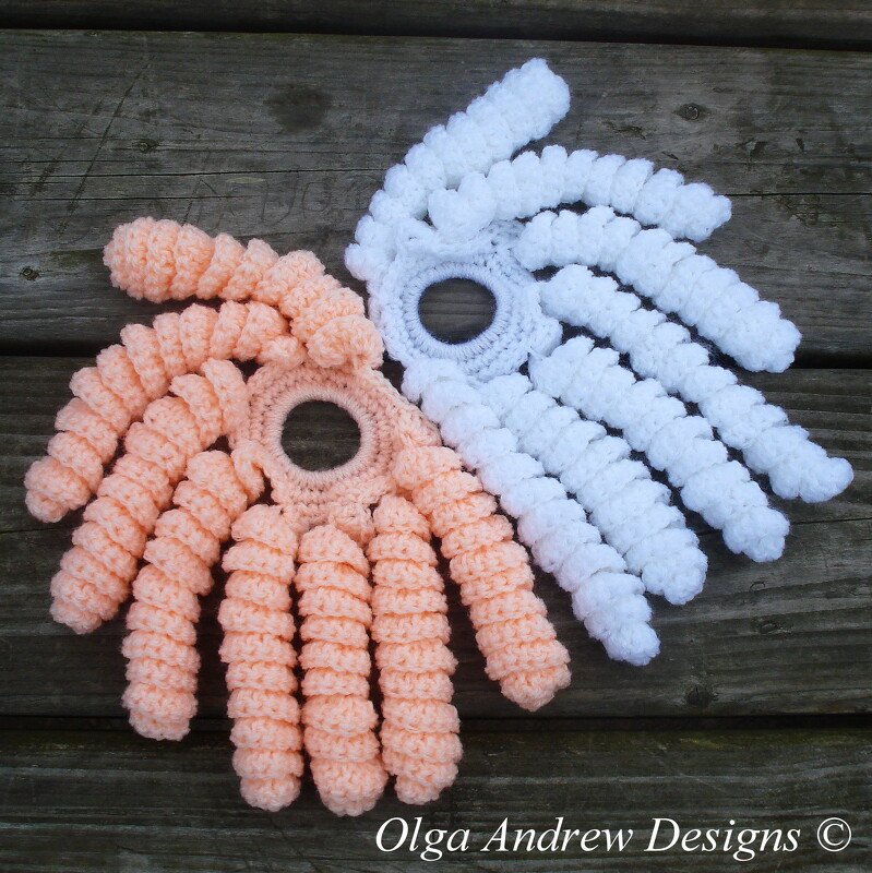 Scrunchie with long curls/spirals crochet pattern 077