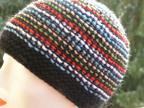 Bunte Mütze für Wollreste geeignet