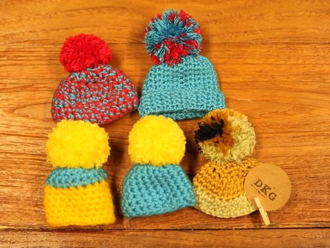 Gehäkelte Eierwärmer Sunnyboy - Skipistenlook auf dem Frühstückstisch!