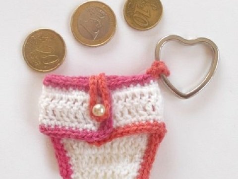 Häkelanleitung Schlüsselanhänger-Münztäschchen-Taschenbaumler-Windelhöschen