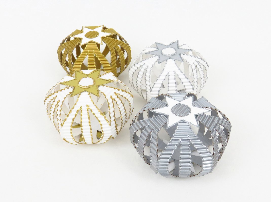 Christbaumschmuck aus Wellpappe – Bastelanleitung und Vorlagen