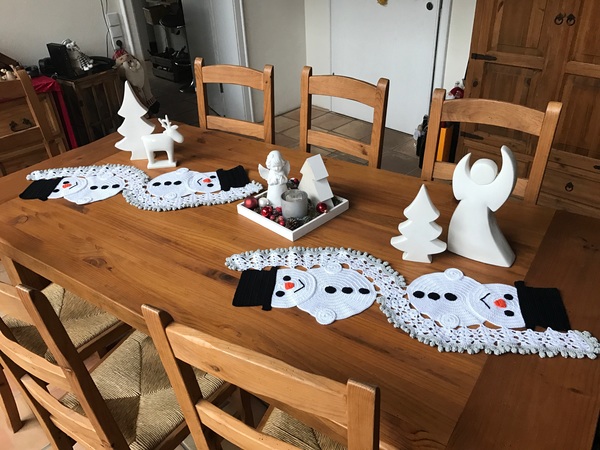 Häkeln / Tischläufer / Schneemann