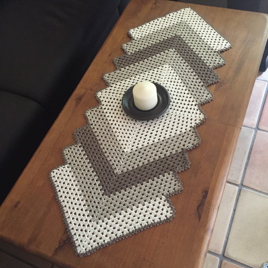 H&auml;keln / Sparpreis!!! Anleitung Grannydecke, Tischl&auml;ufer (rund) und Tischl&auml;ufer-Schneemann