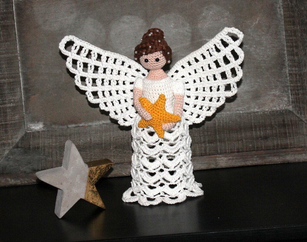 Weihnachts Engel mit Stern Häkelanleitung deutsch