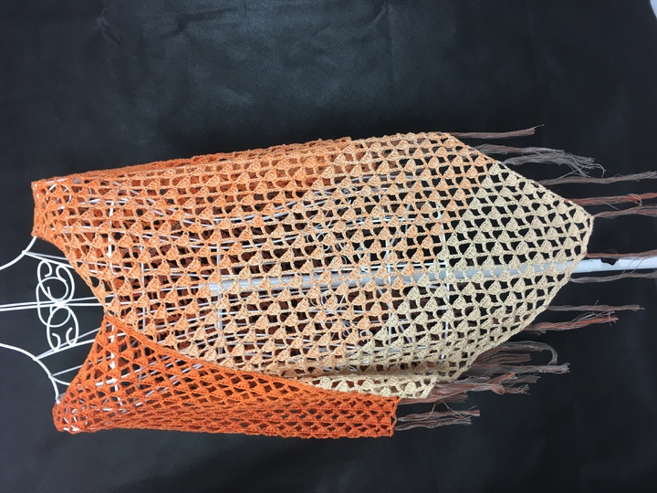 Poncho "Musterglück" aus 1 Bobbel gehäkelt