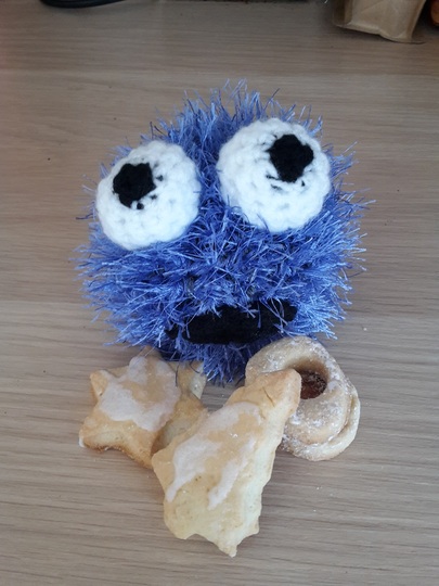 Kleines Wuschelmonster (Häkelanleitung)