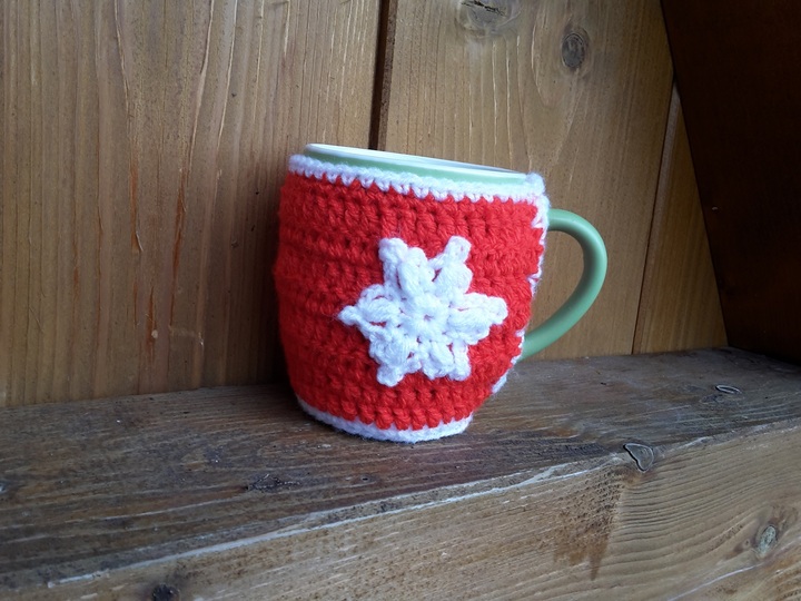 Winterlicher Tassen Anzug (Häkelanleitung)