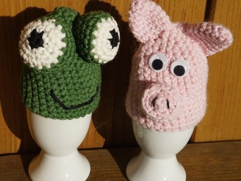 Eierwärmer Schwein und Frosch (Häkelanleitung)