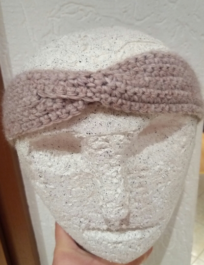 Stirnband in Knoten-Optik häkeln