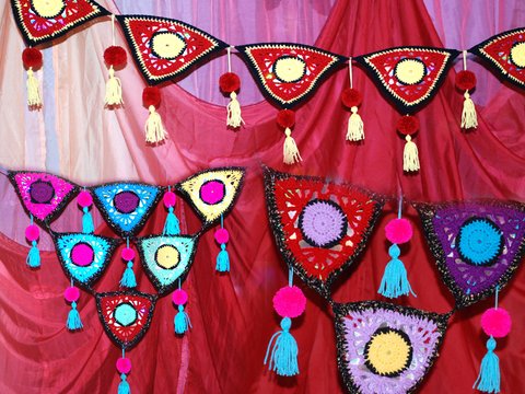 Wandschmuck und Wimpelkette aus Grannys