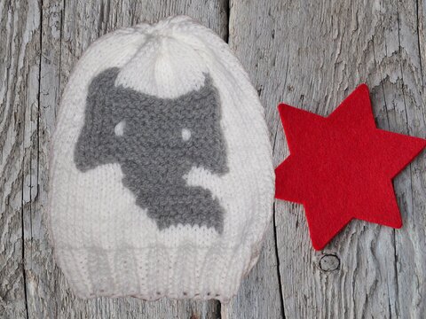 Strickanleitung Babymütze Elefant für Jungen und Mädchen- tragbar von 0-6 Monaten