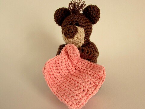 Schnuffelbärchen Häkelanleitung