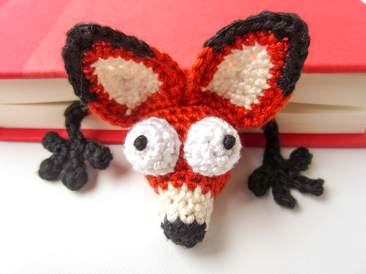 Amigurumi Crochet Fox Bookmark
