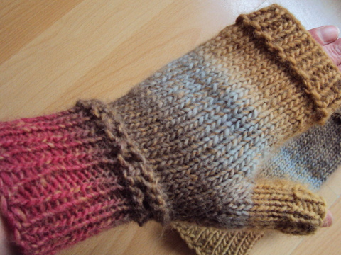 Handstulpen im Farbverlauf,