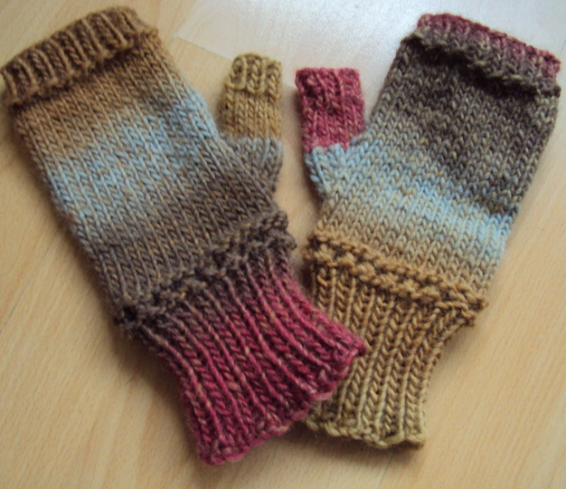 Handstulpen im Farbverlauf,