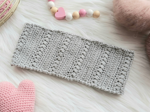 Stirnband mit Sternchenmuster- Häkelanleitung von Wolldiamant