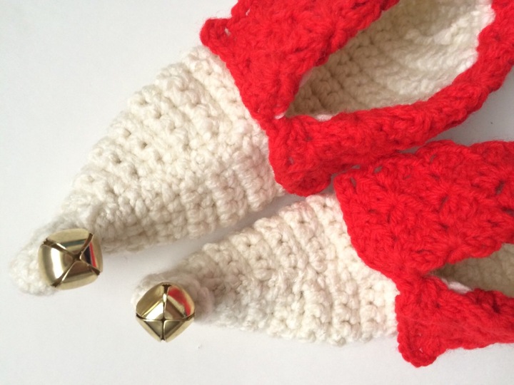 Crochet Christmas Elf Shoes Booties pattern, Child & Adult, 4 sizes