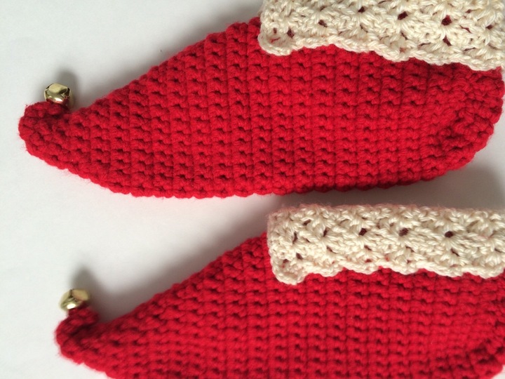 Crochet Christmas Elf Shoes Booties pattern, Child & Adult, 4 sizes