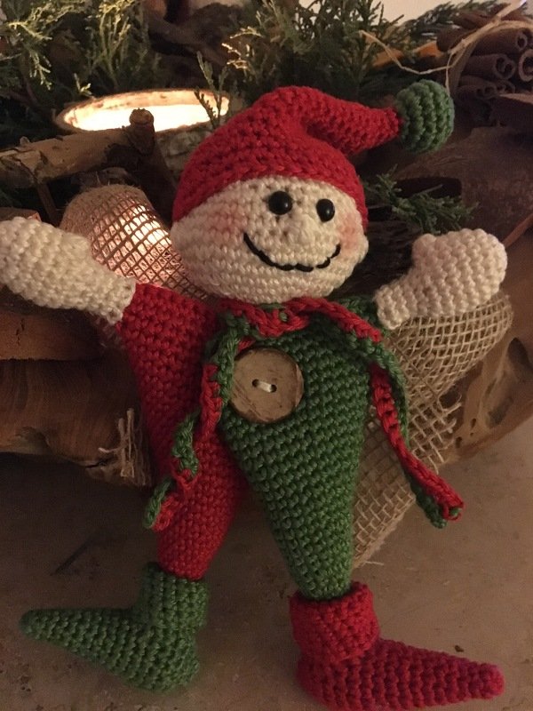 Weihnachtliches Knopfmännlein