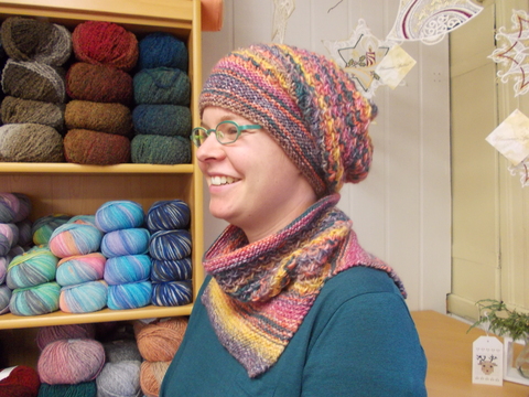 Mütze und Kragen für die Winterzeit