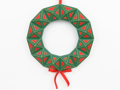 Weihnachtlicher Türkranz – Bastelanleitung und Vorlagen