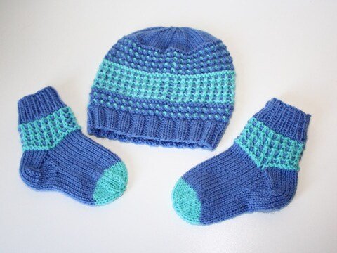 Strickanleitung Baby-Set, Baby-Mütze + Baby-Söckchen, ca. 2 - 7 Monate 
