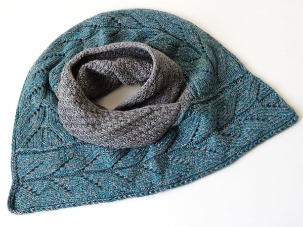 Knitting pattern cowl Lasbelin