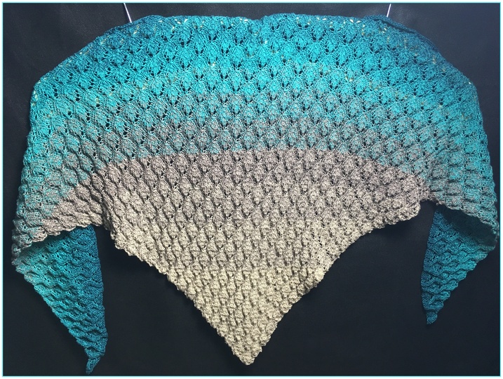 Tuch "Nice Surprise" mit 1 Bobbel stricken - Veronika Hug