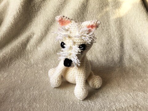 Häkelanleitung für einen West Highland Terrier - Amigurumi