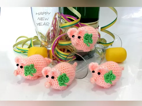 Glücksschweinchen mit Kleeblatt   Häkelanleitung  *Glücksschweinchen in einem Stück ansatzlos gehäkelt*