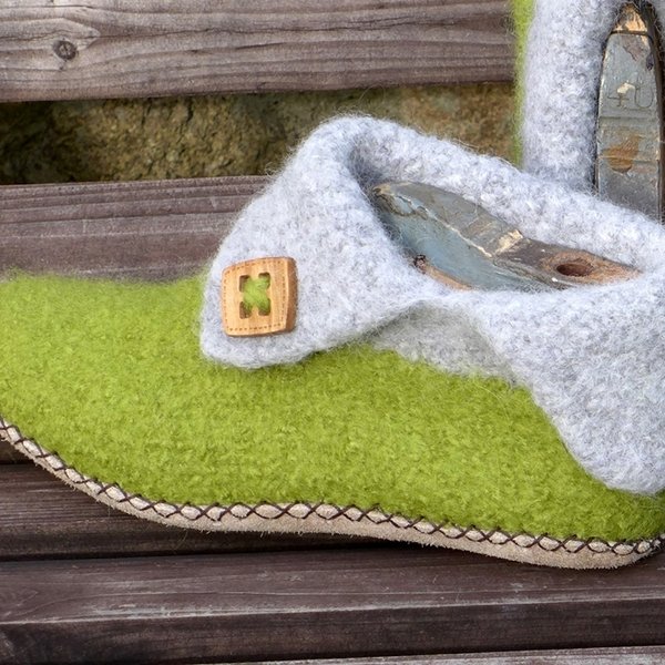 Knitting felting