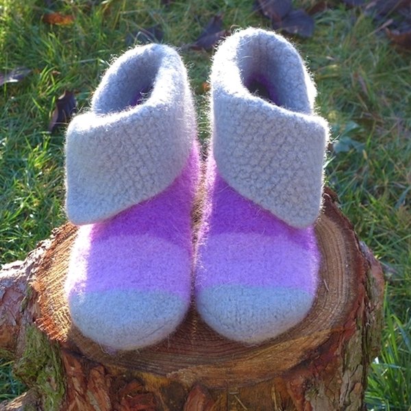 Knitting felting