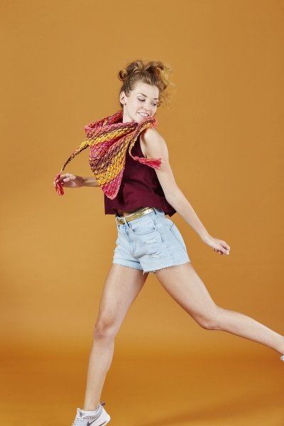 Stricktuch "Hawaii" aus Woolly Hugs Bandy Color - Bild 9