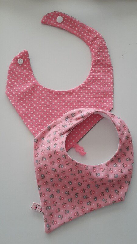 DIY Nähanleitung Wendelätzchen in 2 versch. Varianten inkl. Schnittmuster - Bild 4