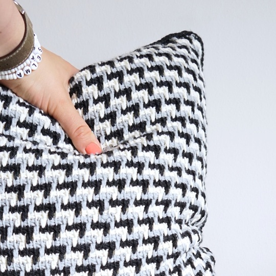 Tunisian Crochet Cushion Cover Pattern