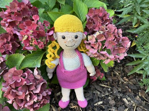 Häkelanleitung - Peggy Puppe