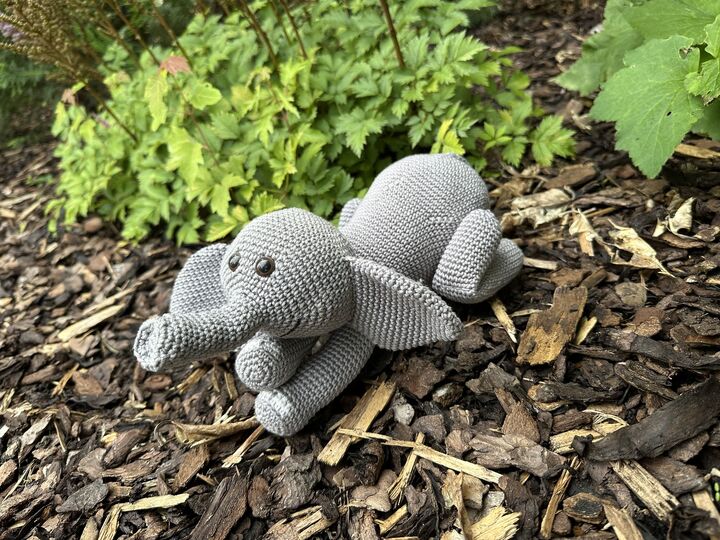 Häkelanleitung - Emilio Elefant