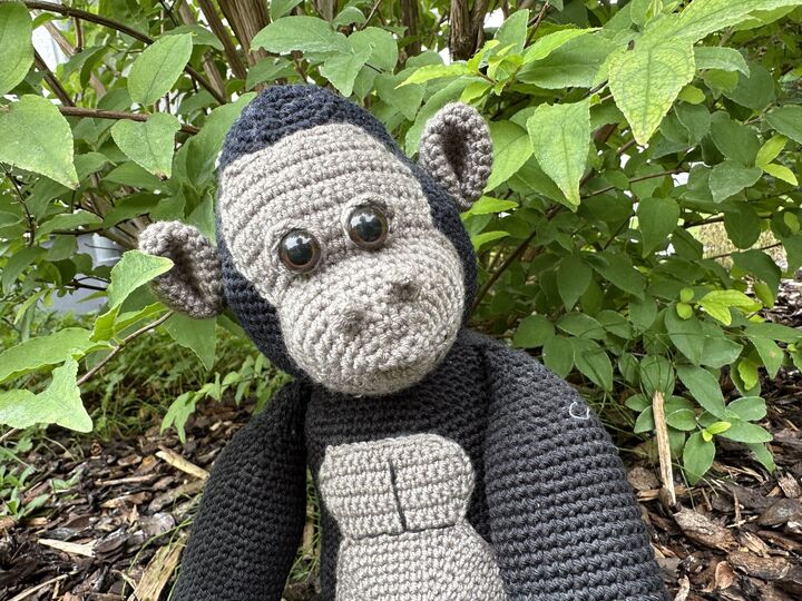 Häkelanleitung - Gustav Gorilla