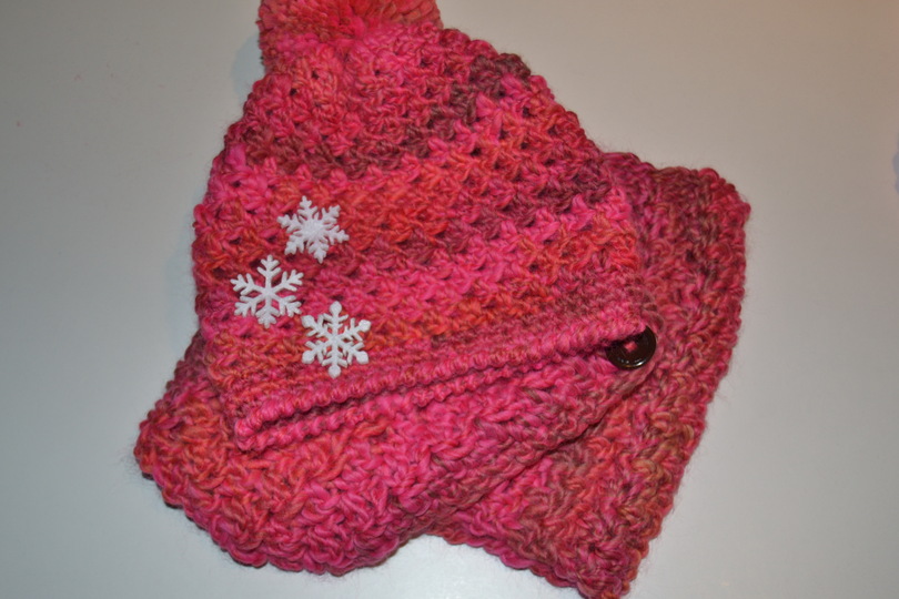 - JOYCE - Bommelmütze und Loop Set, alle Größen, Wintermütze und Wickelschal mit Knöpfen