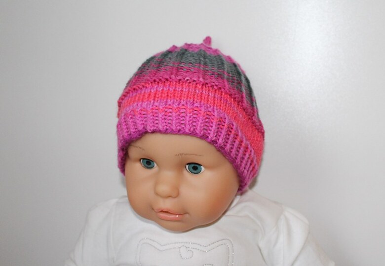 Strickanleitung Mütze für Kleinkinder, 2 Größen, 6 - 36 Monate
