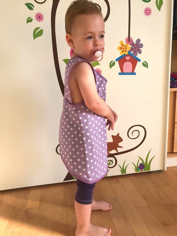 Schürzenkleid Schnittmuster & Nähanleitung, Kleid für Kinder und Babys - Bild 6